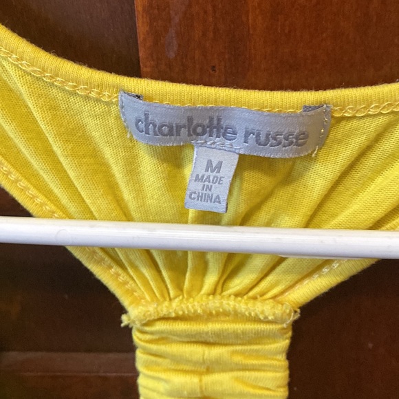 Yelllow racer back tank top size med Charlotte Russe - Picture 2 of 3